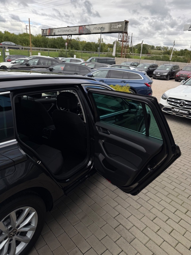 Volkswagen Passat Variant 2.0TDi DSG *Virtual*Harman/kardon*Ťažné*