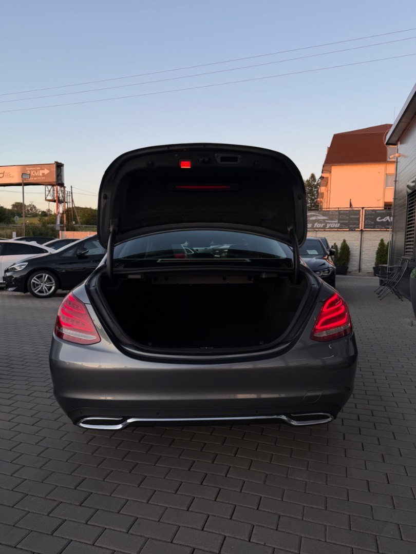 Mercedes-Benz C trieda Sedan 250CDi A/T AMG line
