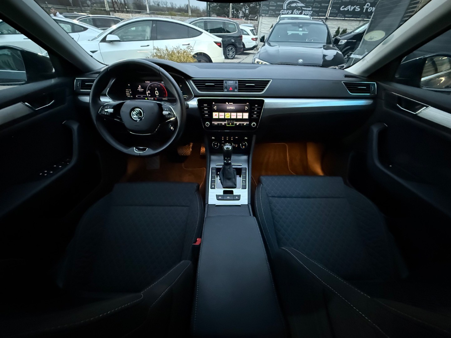 Škoda Superb Combi 2.0TDi DSG Style *VIRTUAL*