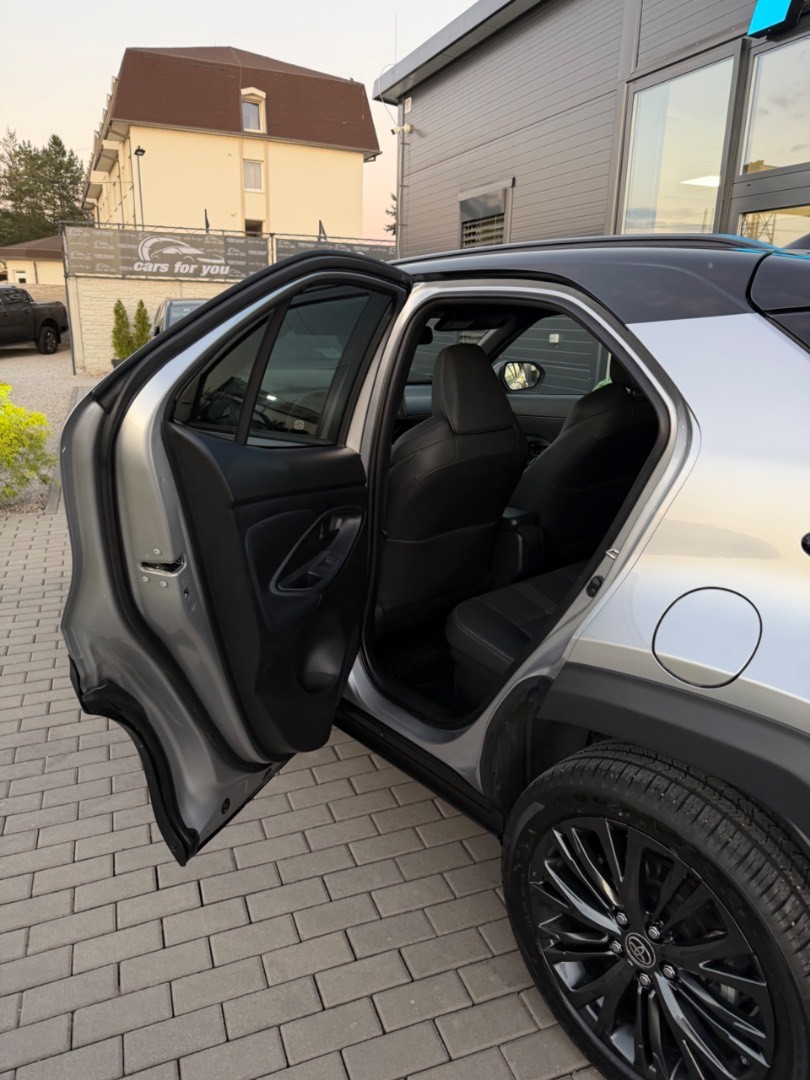 Toyota Yaris Cross 1.5 Hybrid Adventure 4×4 KUPOVANÉ v SR