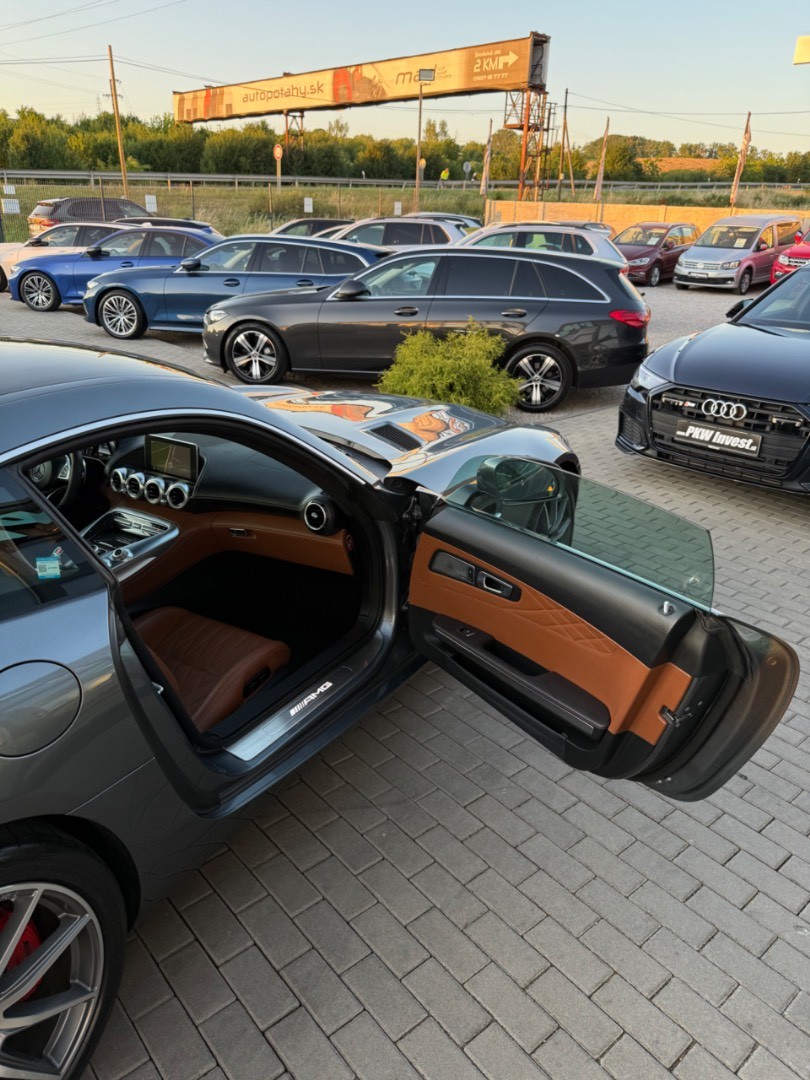 Mercedes-Benz AMG GT Mercedes- kupé S A/T