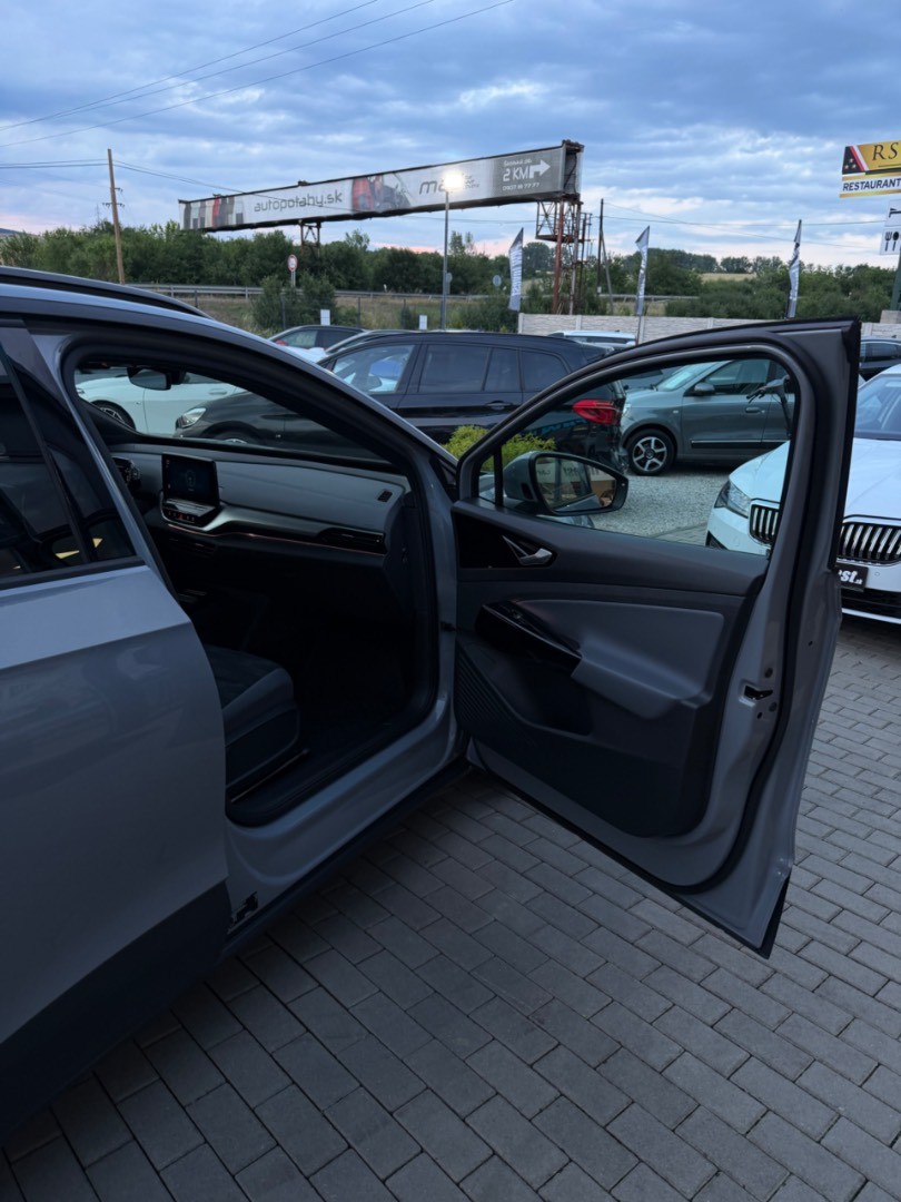 Volkswagen ID.4 PRO 77kWh/150kW 360*