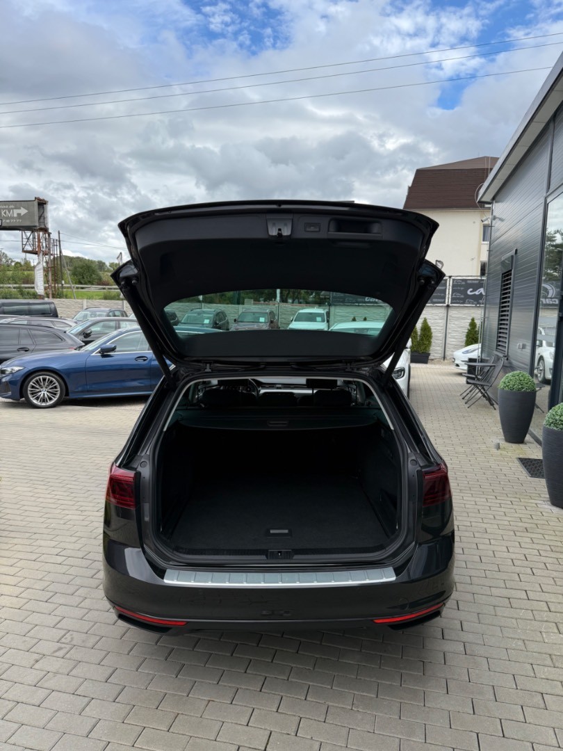 Volkswagen Passat Variant 2.0TDi DSG *Virtual*Harman/kardon*Ťažné*