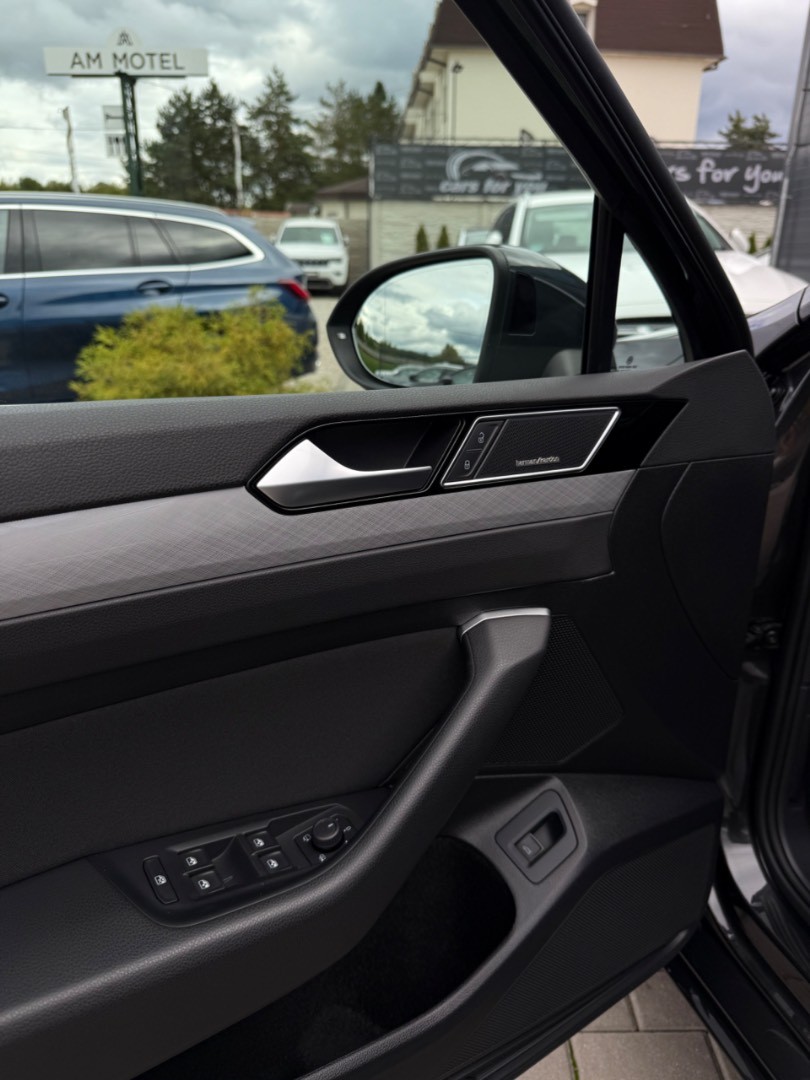 Volkswagen Passat Variant 2.0TDi DSG *Virtual*Harman/kardon*Ťažné*