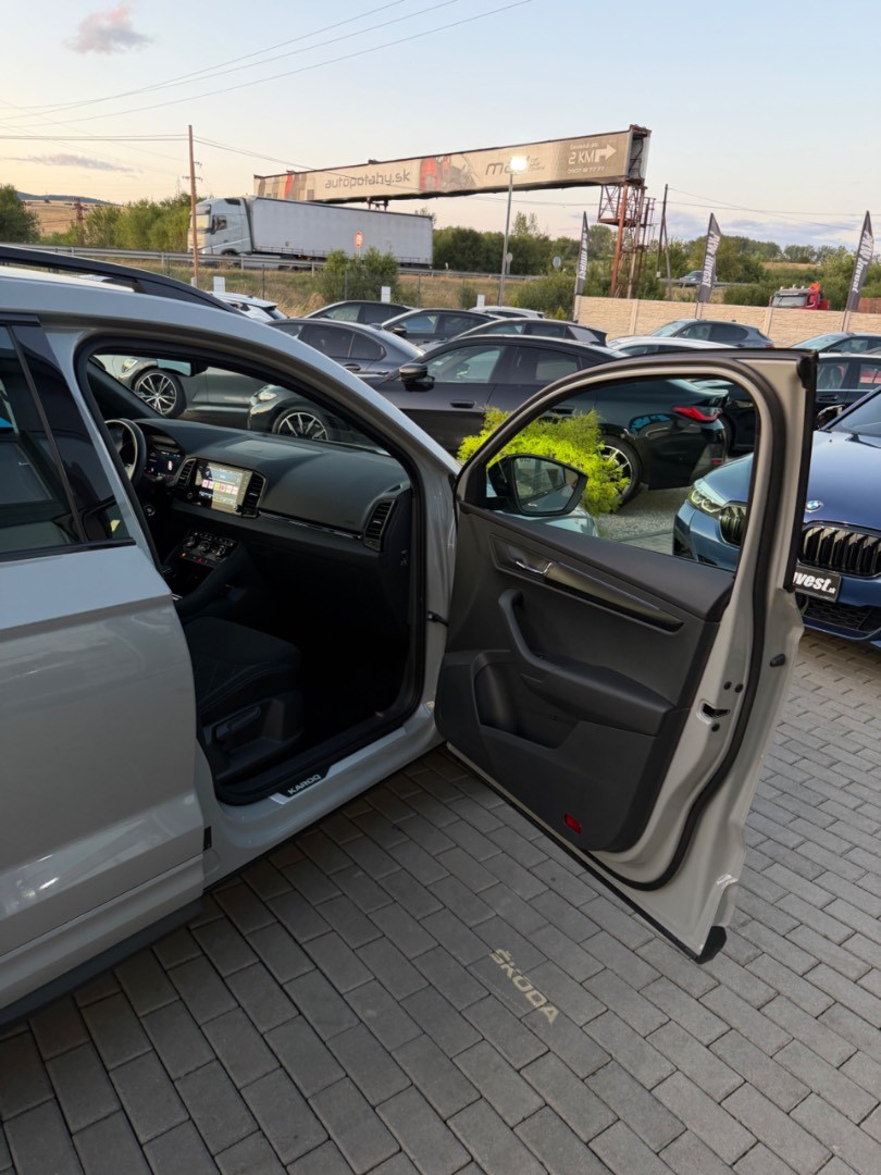 Škoda Karoq 2.0TDi DSG 4×4 Sportline ŤAŽNÉ-KAMERA-VIRTUAL