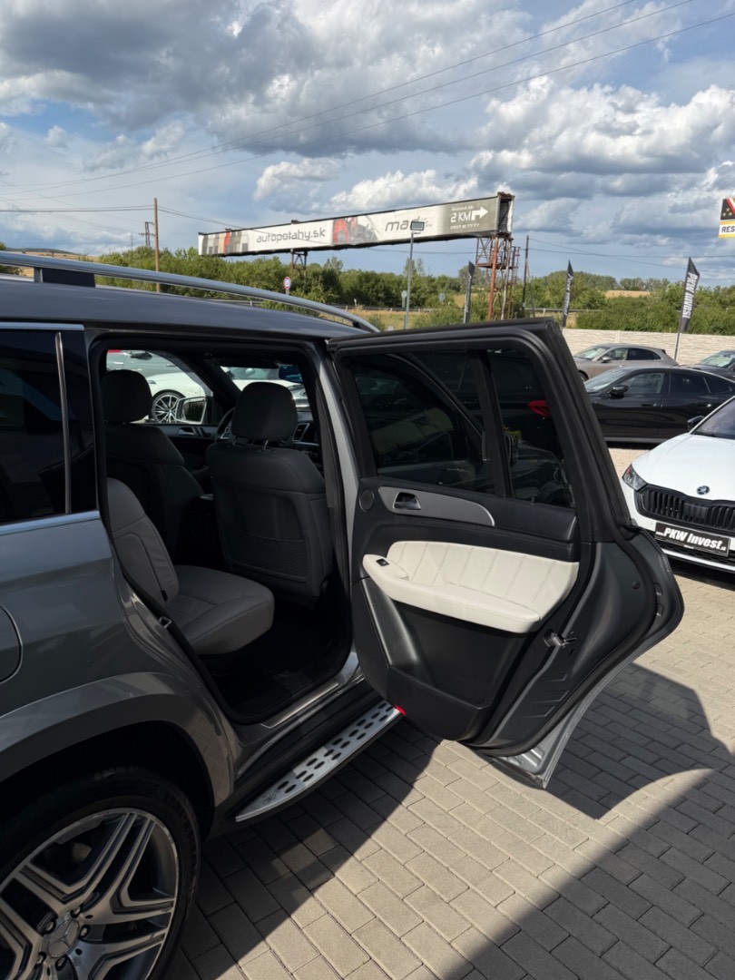 Mercedes-Benz GL 350CDI BlueTec 4Matic A/T AMG line 7M