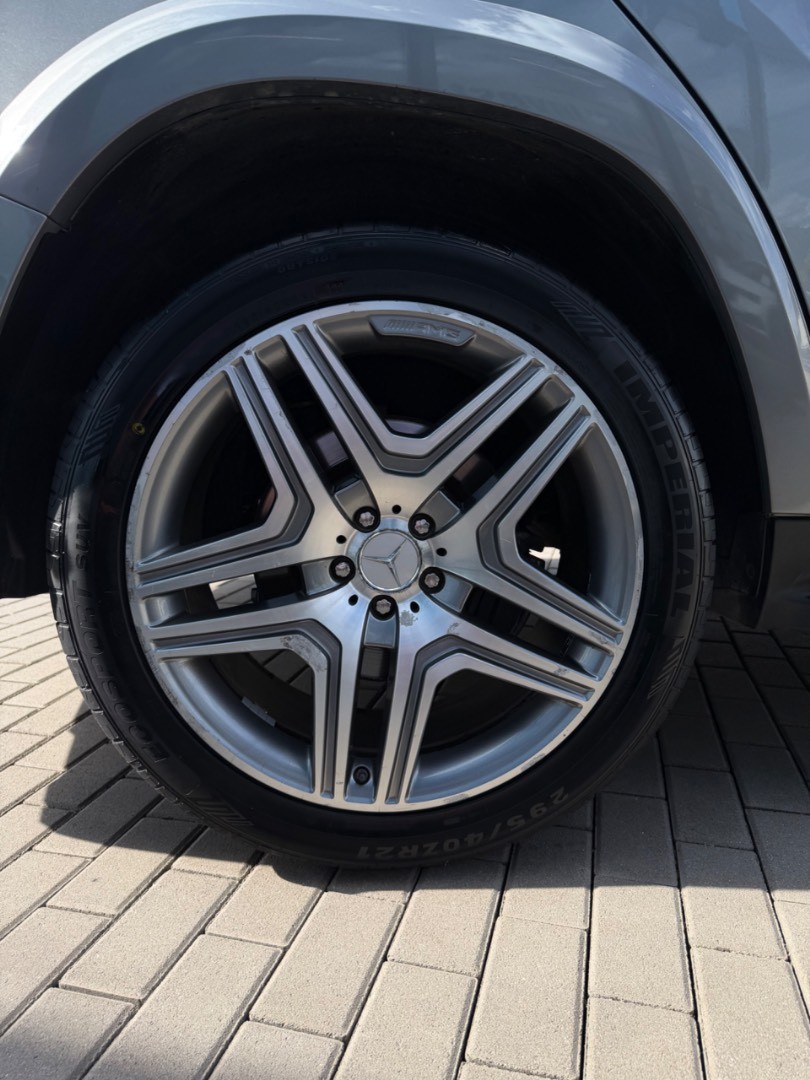 Mercedes-Benz GL 350CDI BlueTec 4Matic A/T AMG line 7M