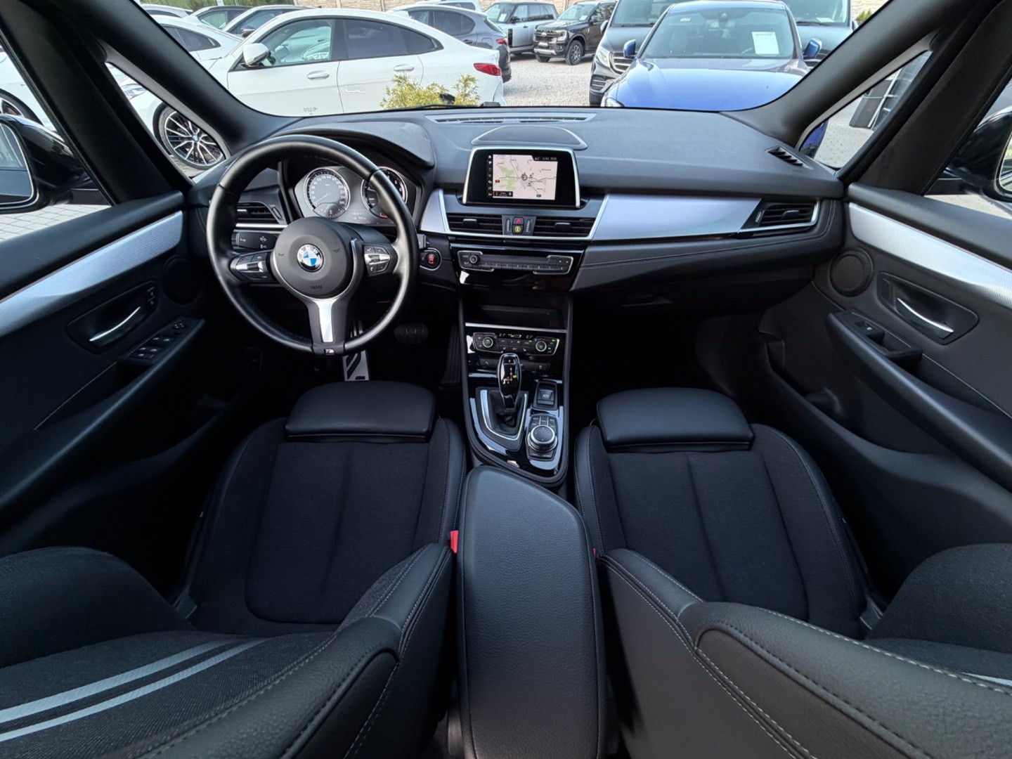 BMW Rad 2 Gran Tourer 218i   A/T M-Sport 7M Black line