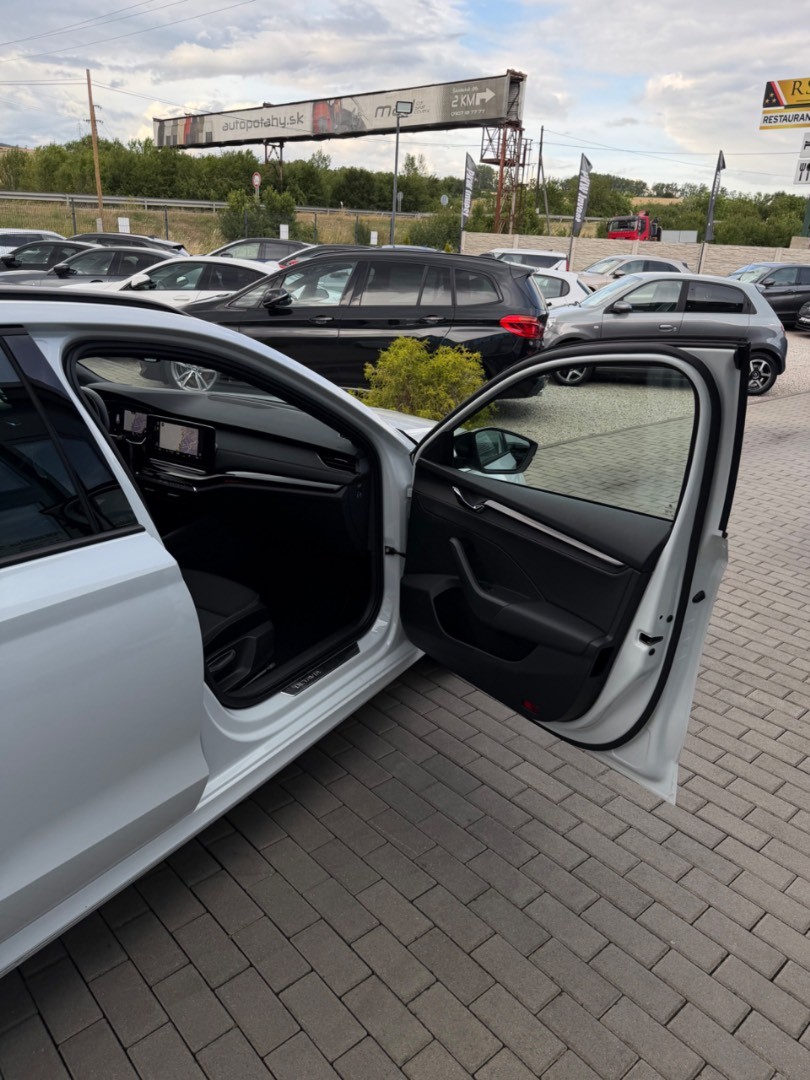 Škoda Octavia Combi 2.0TDi DSG Sportline Edition TOP