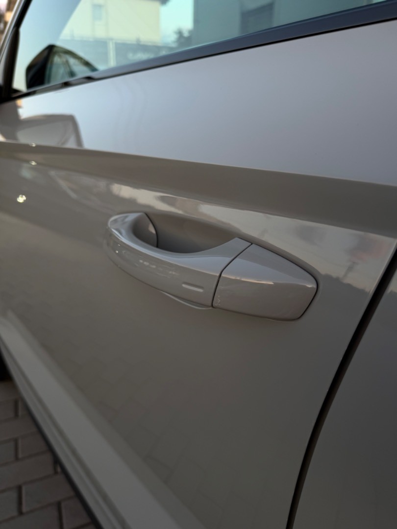 Škoda Karoq 2.0TDi DSG 4×4 Sportline ŤAŽNÉ-KAMERA-VIRTUAL