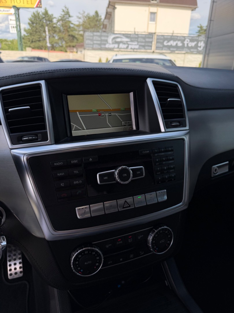 Mercedes-Benz GL 350CDI BlueTec 4Matic A/T AMG line 7M