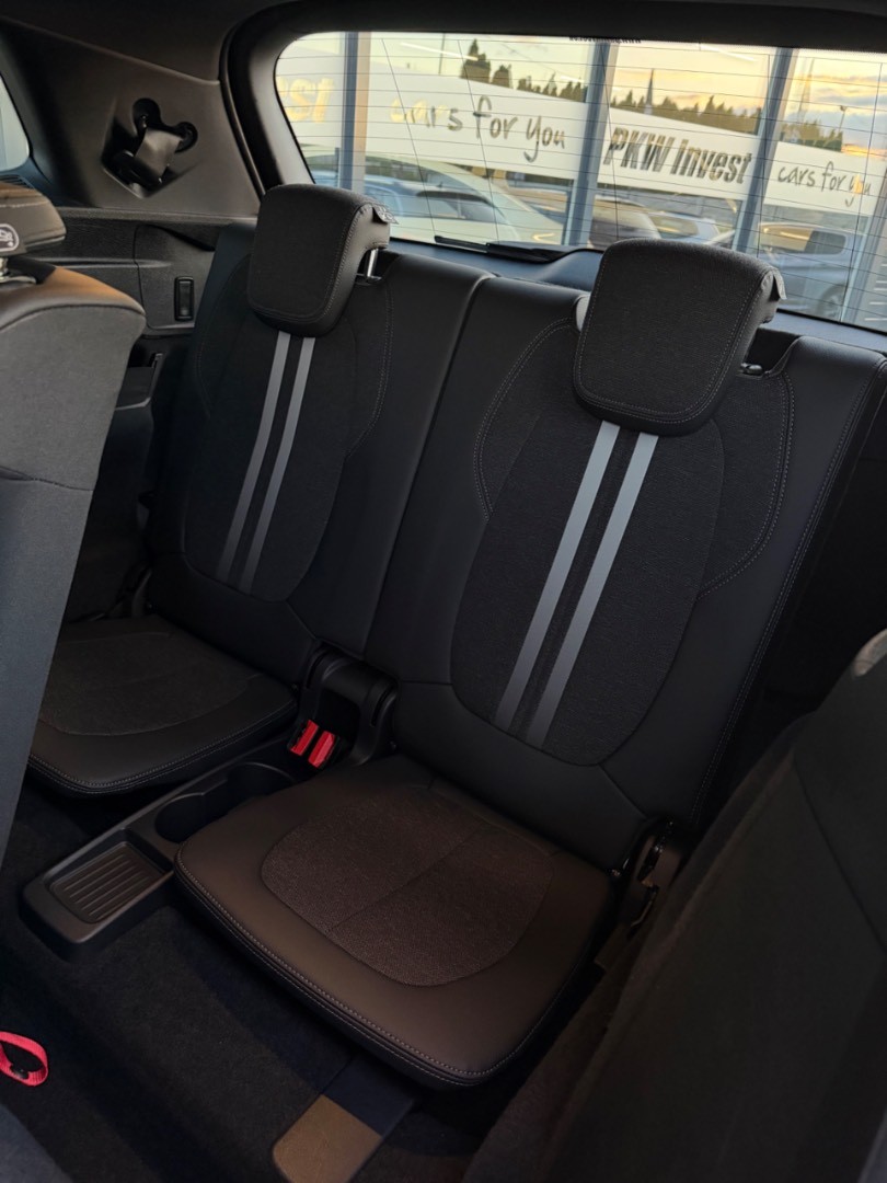 BMW Rad 2 Gran Tourer 218i   A/T M-Sport 7M Black line