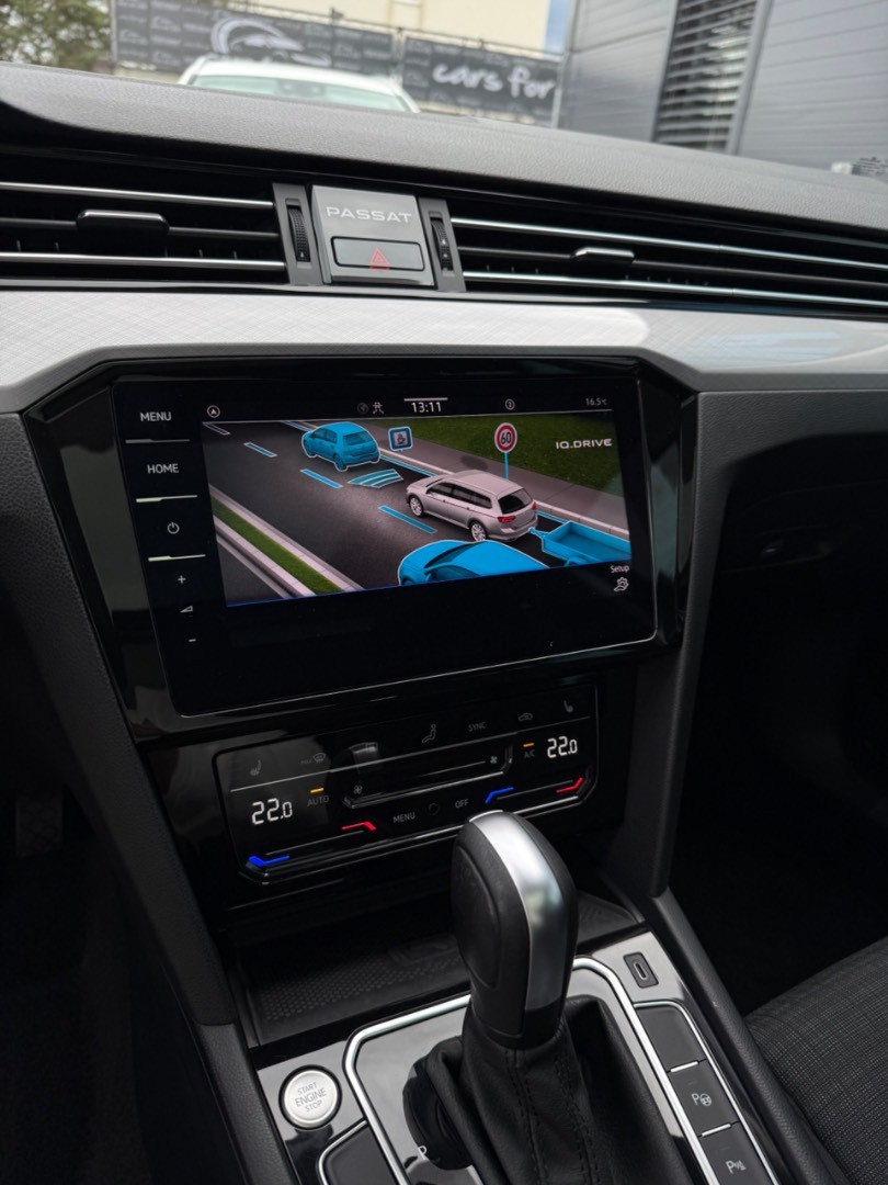 Volkswagen Passat Variant 2.0TDi DSG *Virtual*Harman/kardon*Ťažné*