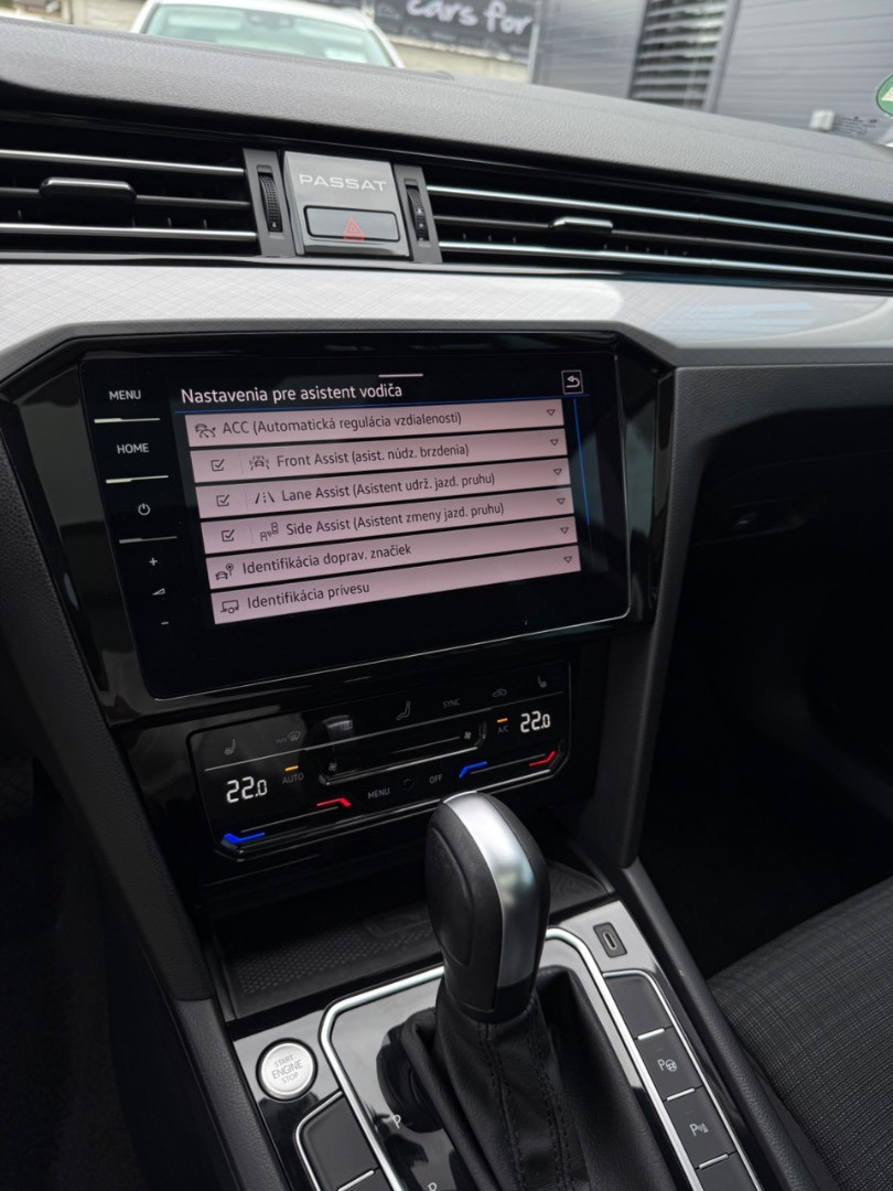 Volkswagen Passat Variant 2.0TDi DSG *Virtual*Harman/kardon*Ťažné*