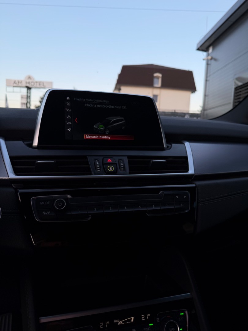 BMW Rad 2 Gran Tourer 218i   A/T M-Sport 7M Black line