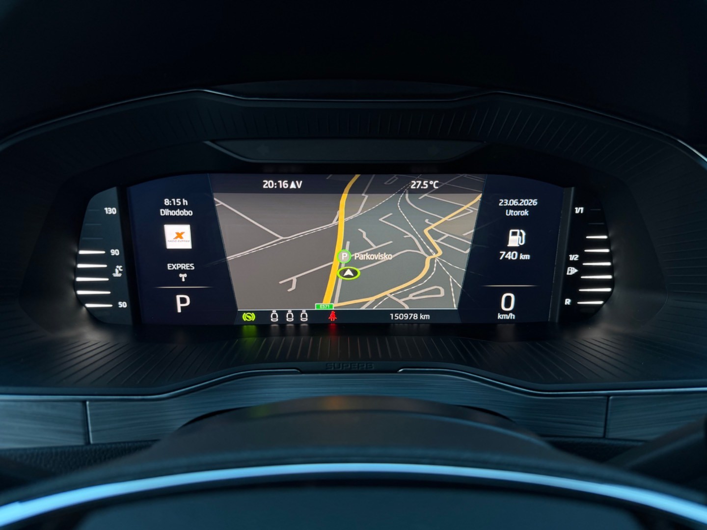Škoda Superb Combi 2.0TDi DSG Style VIRTUAL-KAMERA