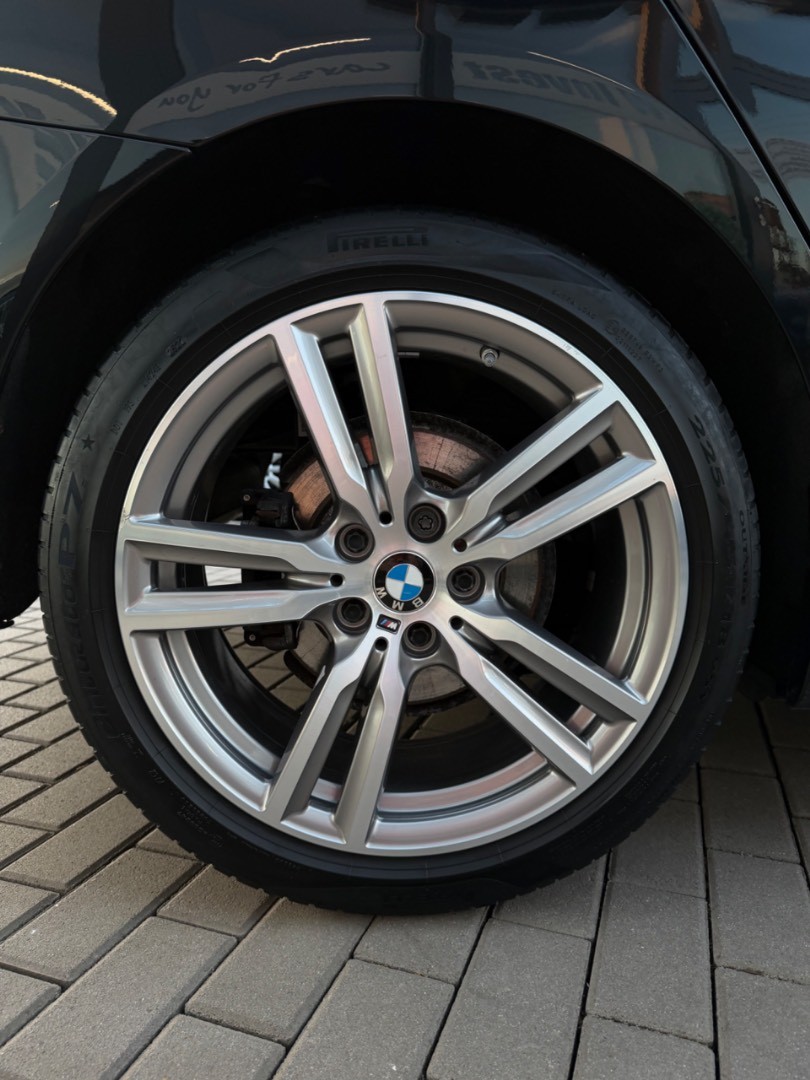 BMW Rad 2 Gran Tourer 218i   A/T M-Sport 7M Black line
