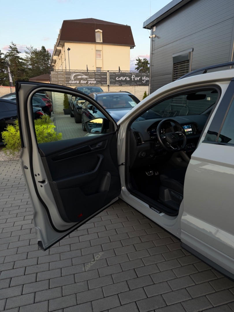 Škoda Karoq 2.0TDi DSG 4×4 Sportline ŤAŽNÉ-KAMERA-VIRTUAL
