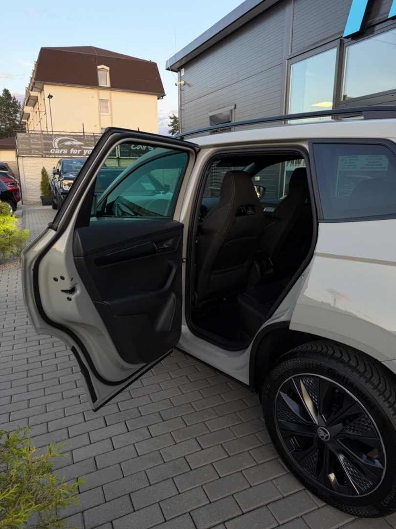 Škoda Karoq 2.0TDi DSG 4×4 Sportline ŤAŽNÉ-KAMERA-VIRTUAL
