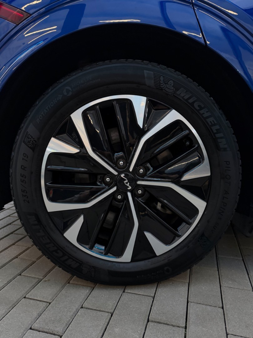 Kia EV6 GT-line 77,4kWh/238kW AWD DUAL MOTOR *PLNÁ ZÁRUKA*