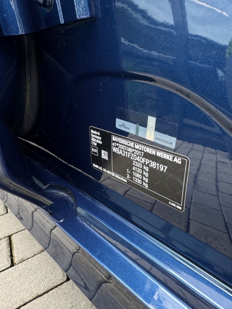 BMW Rad 3 Touring 320d  mHEV x-Drive A/T Luxury SK ŠPZ