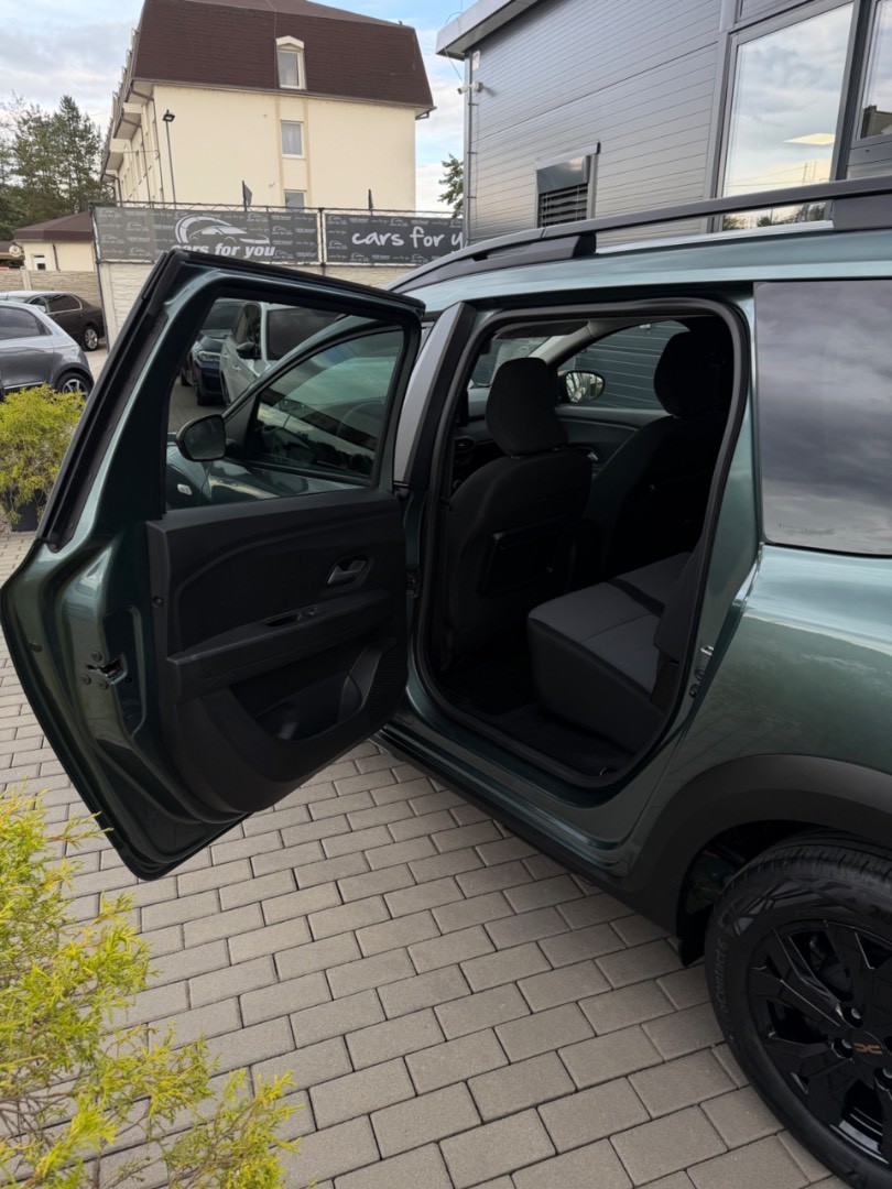 Dacia Jogger EXTREME 1.6Hybrid 140PS A/T 5M