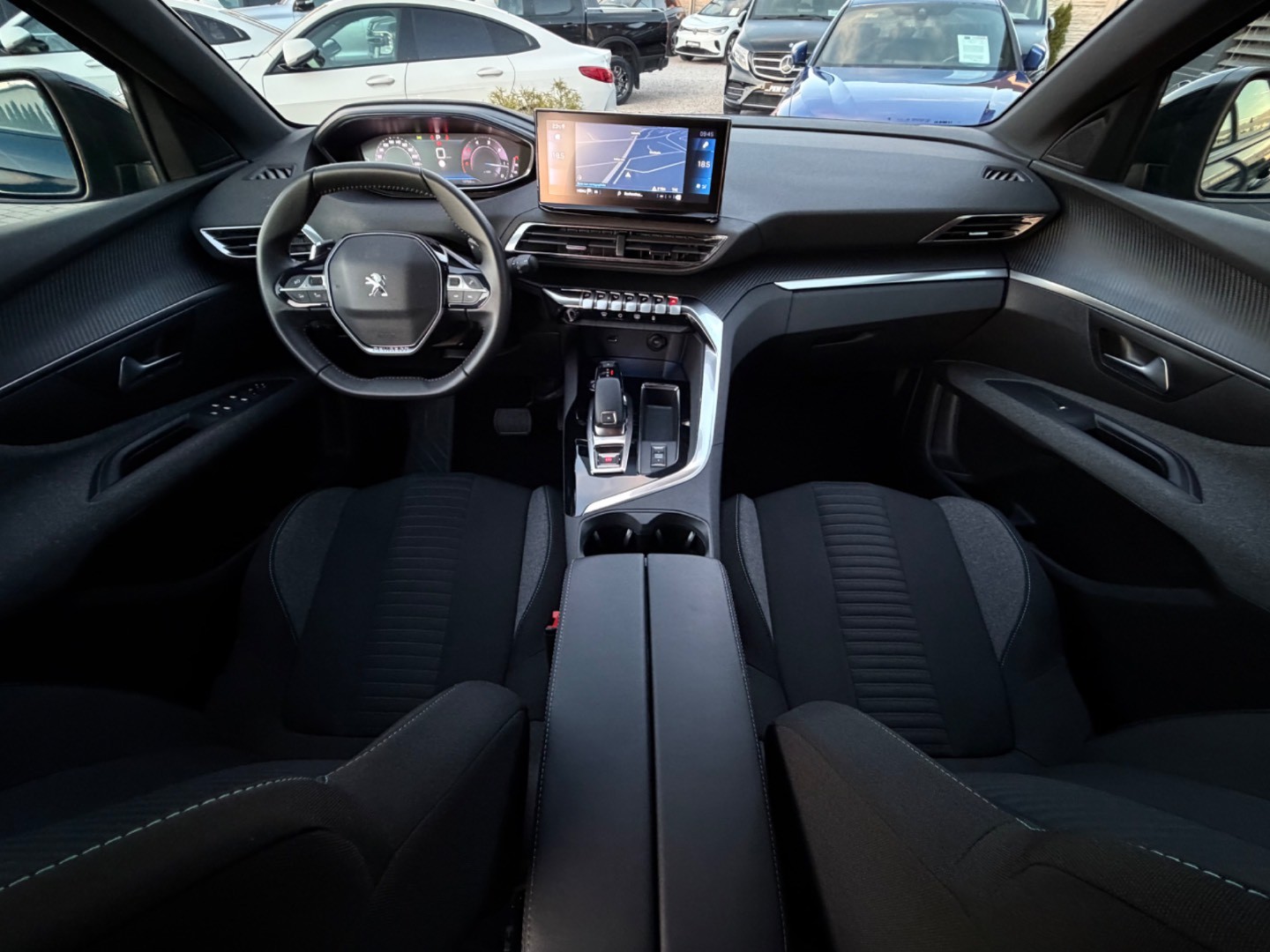 Peugeot 5008 1.5BlueHDi 130PS A/T 7-MIESTNE Allure Edition
