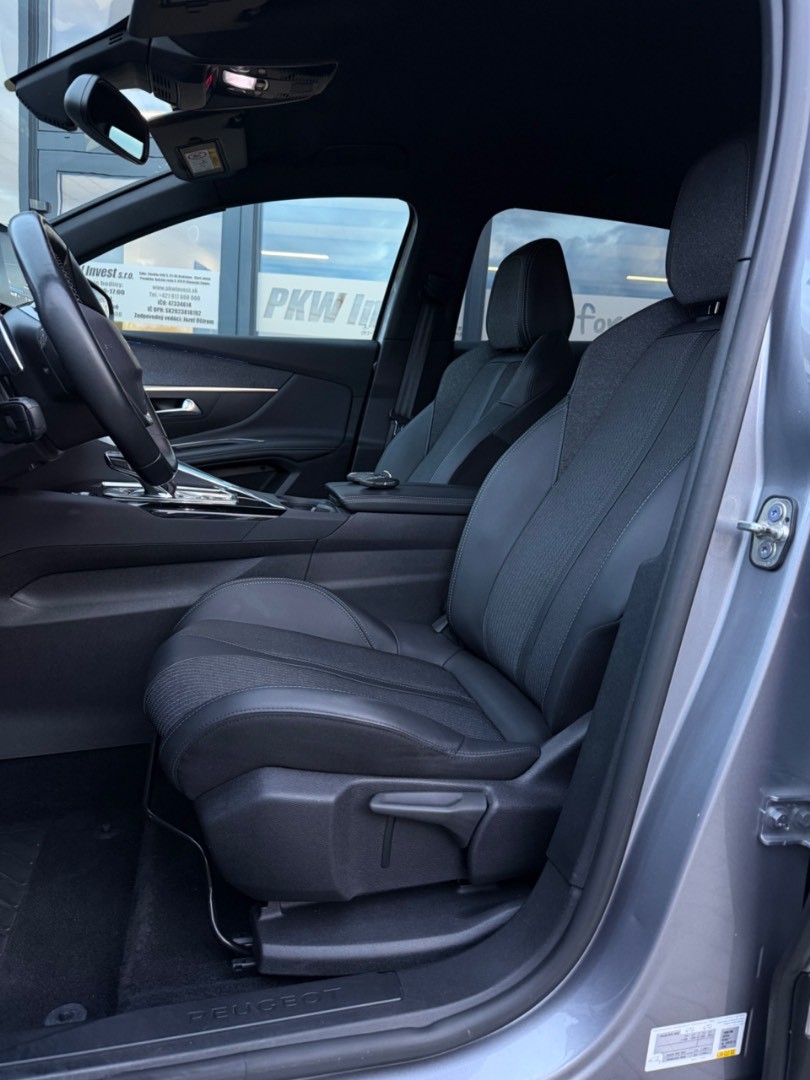 Peugeot 3008 1.5 Blue HDi 130k Allure A/T