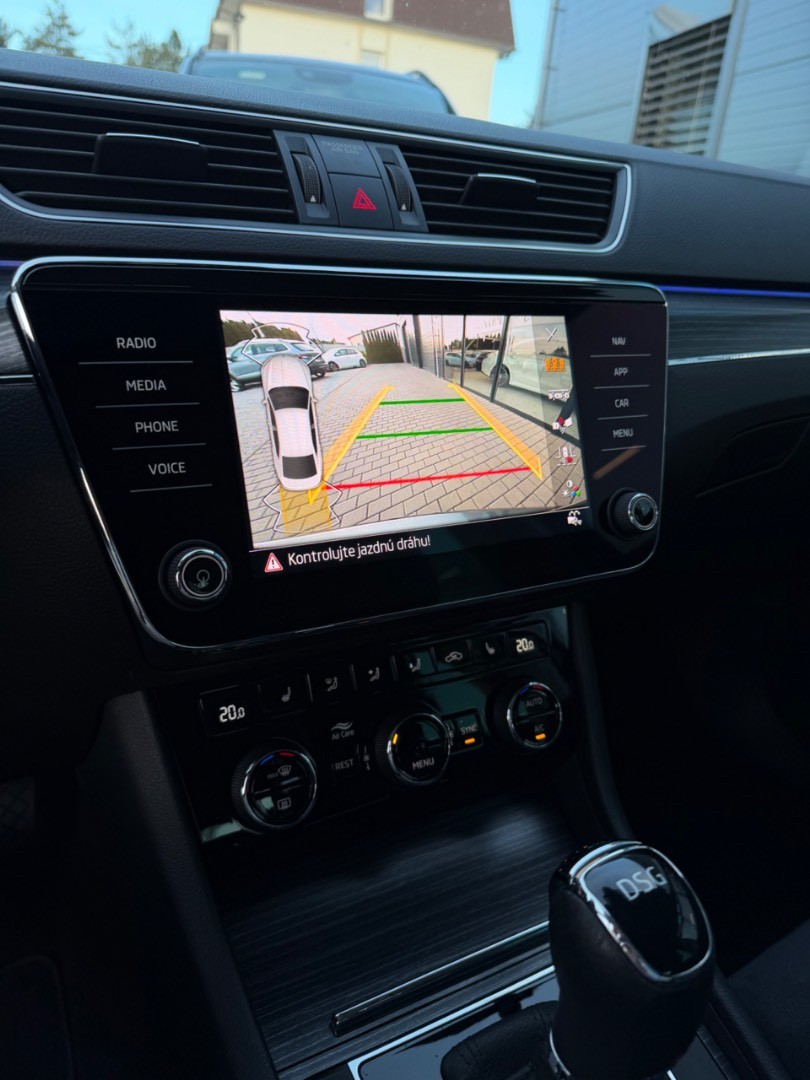 Škoda Superb 2.0TDi DSG Style *VIRTUAL*KAMERA*
