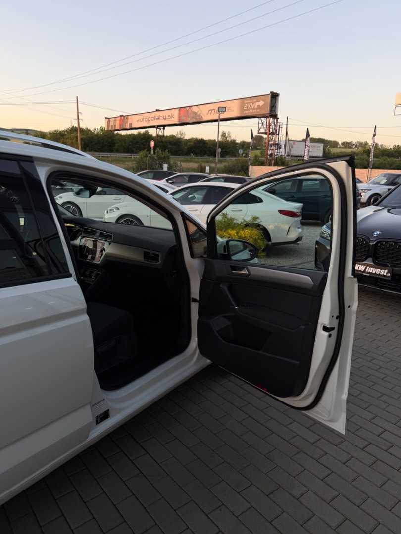 Volkswagen Touran 2.0 TDI SCR 150k Edition Comfortline DSG