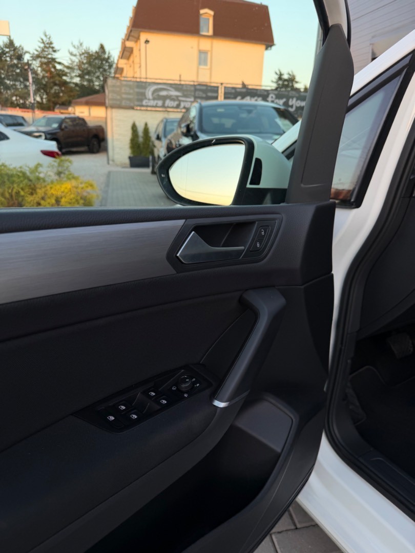Volkswagen Touran 2.0 TDI SCR 150k Edition Comfortline DSG
