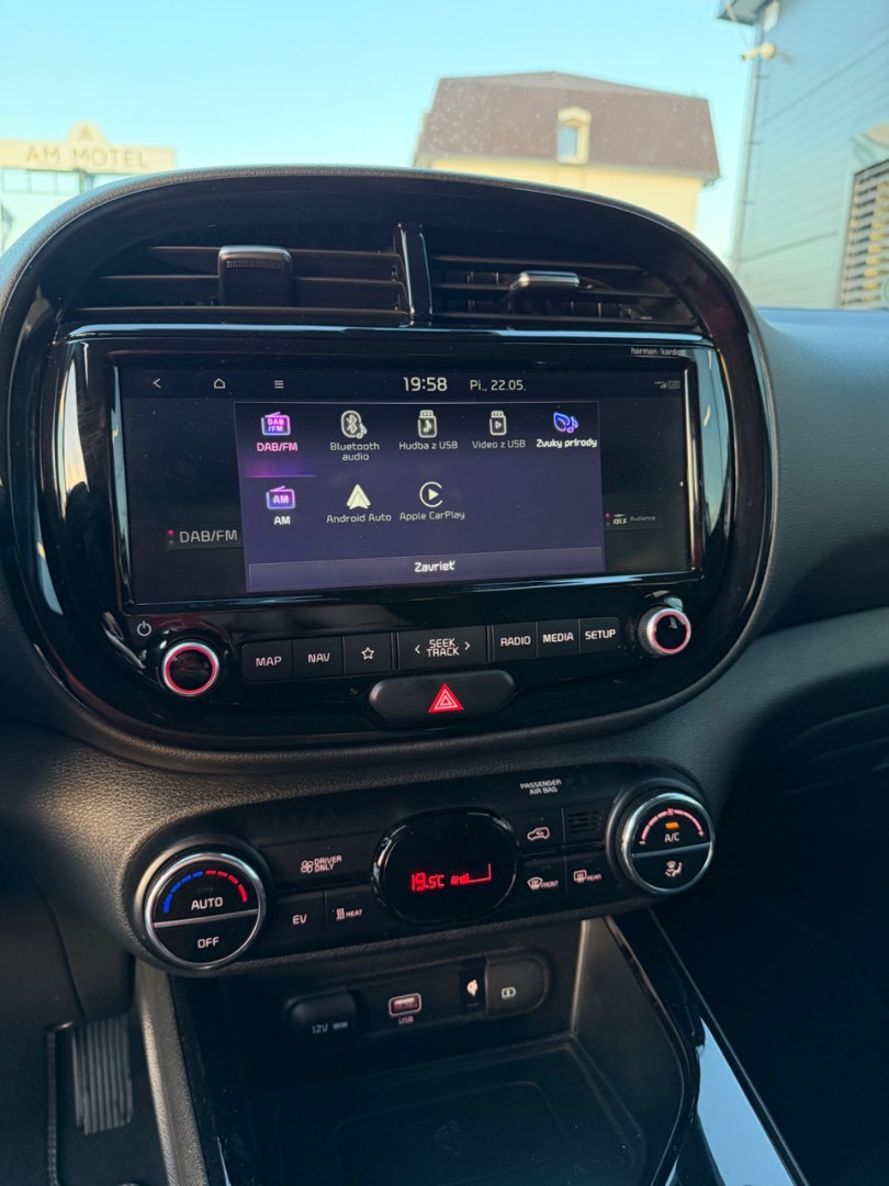 Kia E-Soul Soul ECOelectric 150kW/64kWh A/T TEPELKO*ZÁRUKA