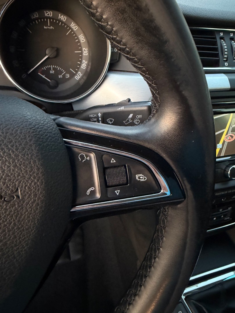Škoda Superb 2.0TDi 140PS Elegance SR kupovaný