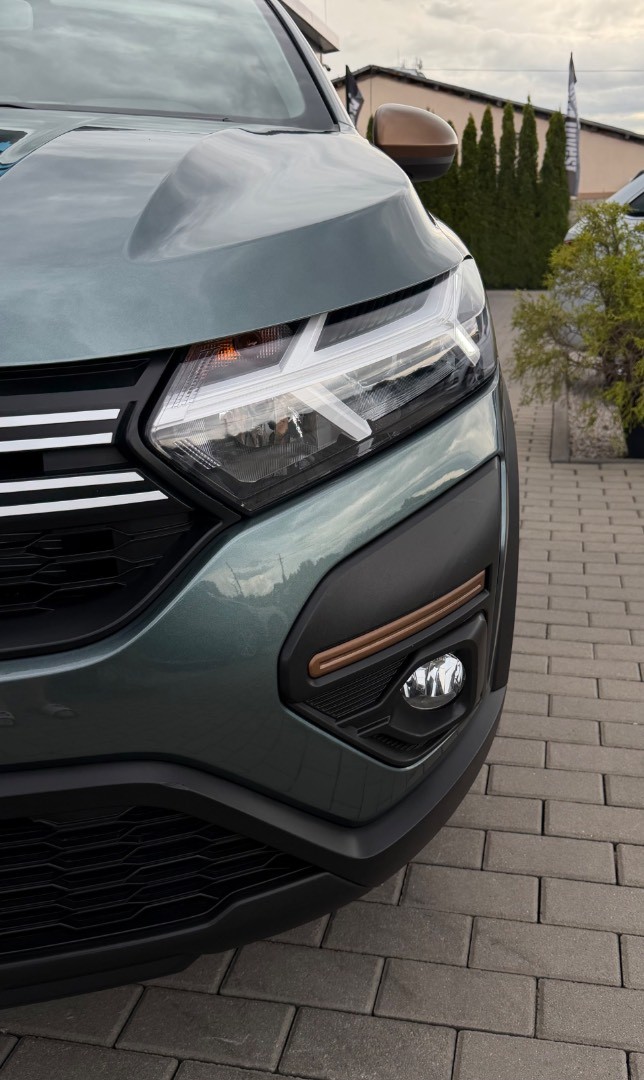 Dacia Jogger EXTREME 1.6Hybrid 140PS A/T 5M