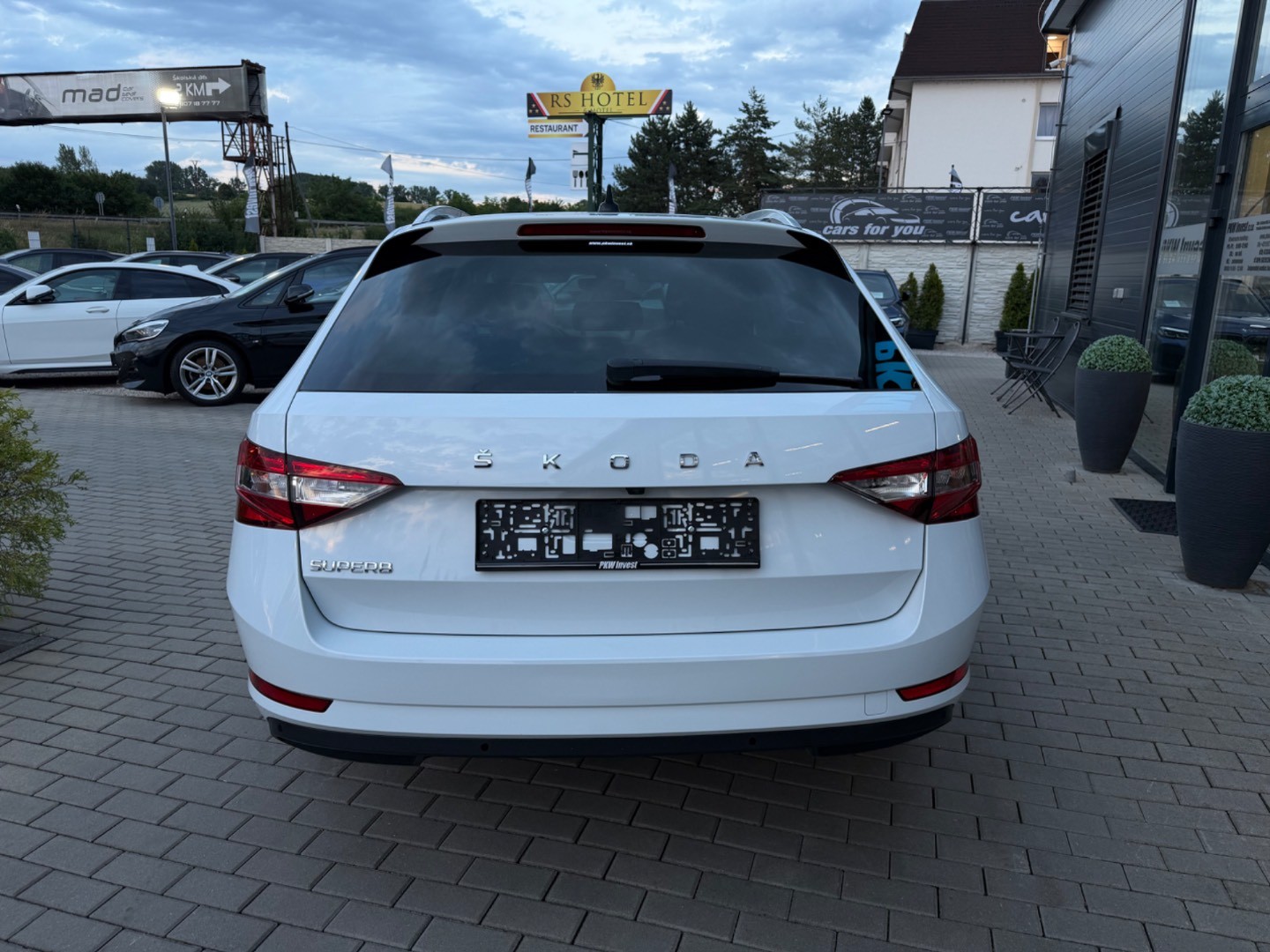 Škoda Superb Combi 2.0TDi DSG Style VIRTUAL-KAMERA