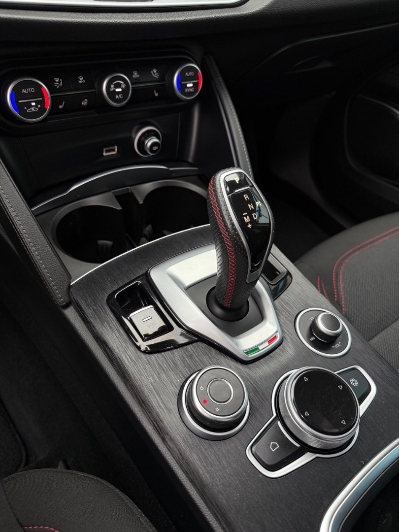 Alfa Romeo Stelvio 2.2 JTD 190k Business AWD A/T