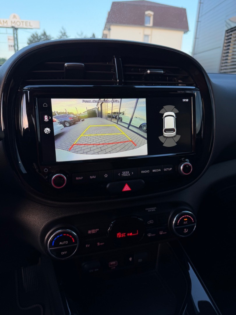 Kia E-Soul Soul ECOelectric 150kW/64kWh A/T TEPELKO*ZÁRUKA