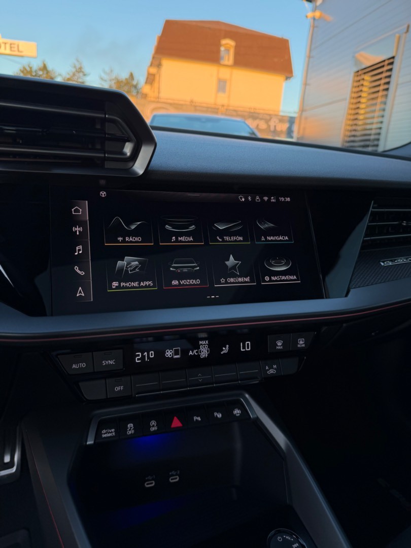 Audi RS3 Sportback 2.5TFSi Quattro SR kupované
