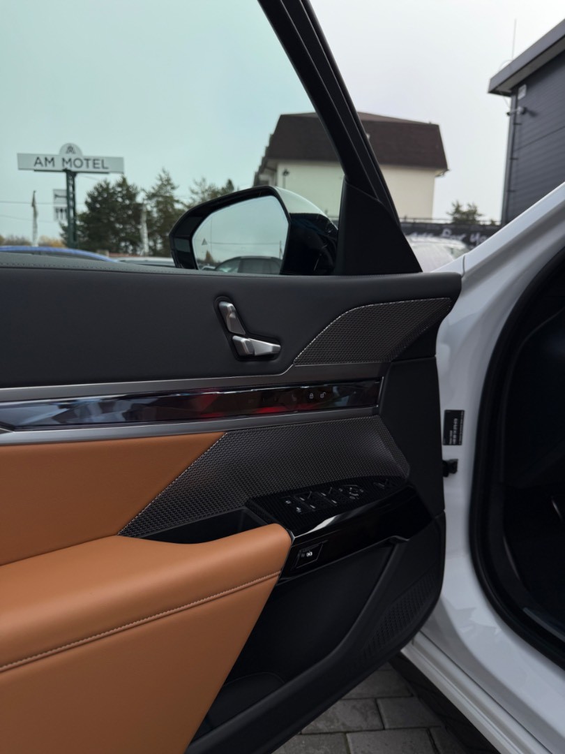 BMW Rad 7 740d mHEV x-Drive A/T Individual Edition SK ŠPZ