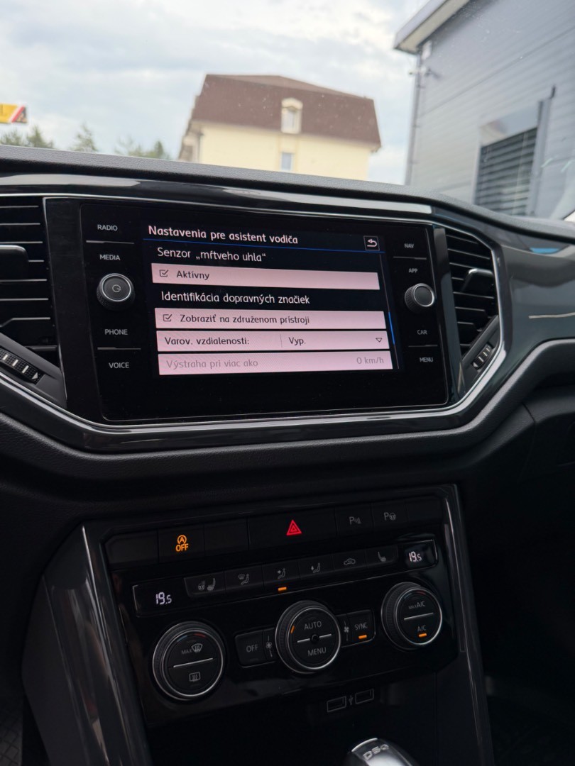Volkswagen T-Roc 2.0TSi 190PS DSG 4Motion KUPOVANÉ v SR