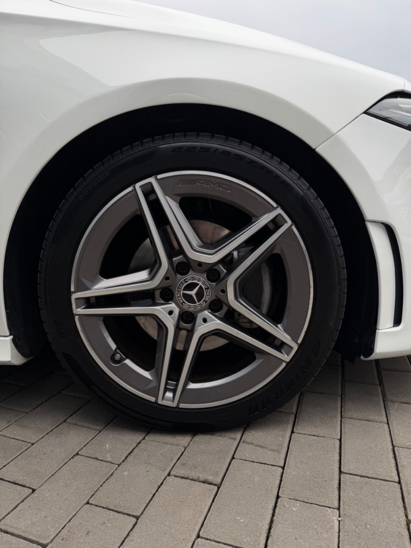 Mercedes-Benz A trieda 180d /T AMG line