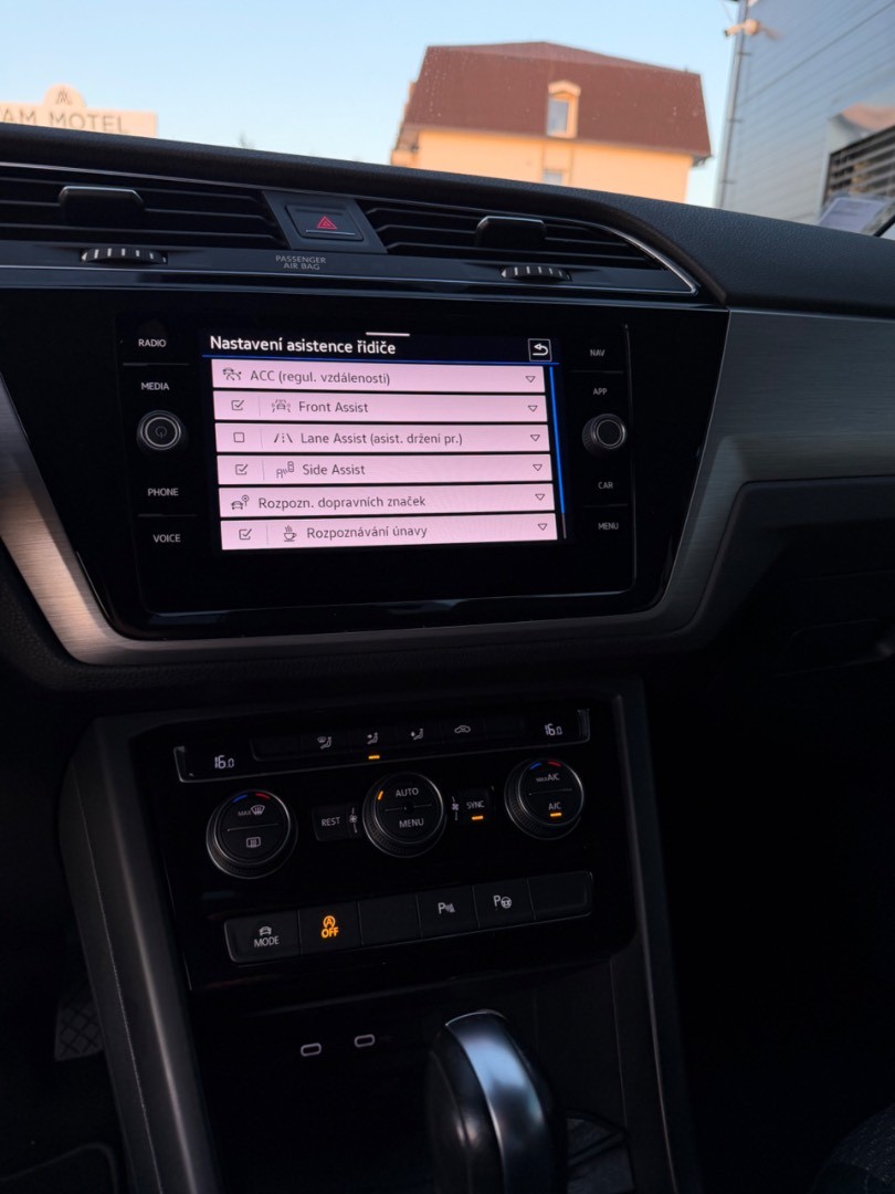 Volkswagen Touran 2.0 TDI SCR 150k Edition Comfortline DSG