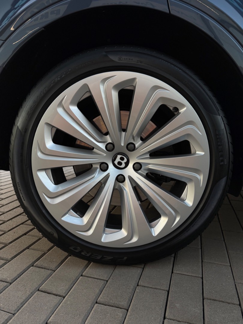 Bentley Bentayga 4.0 V8 First Edition SK ŠPZ VZDUCH-TV-360CAM