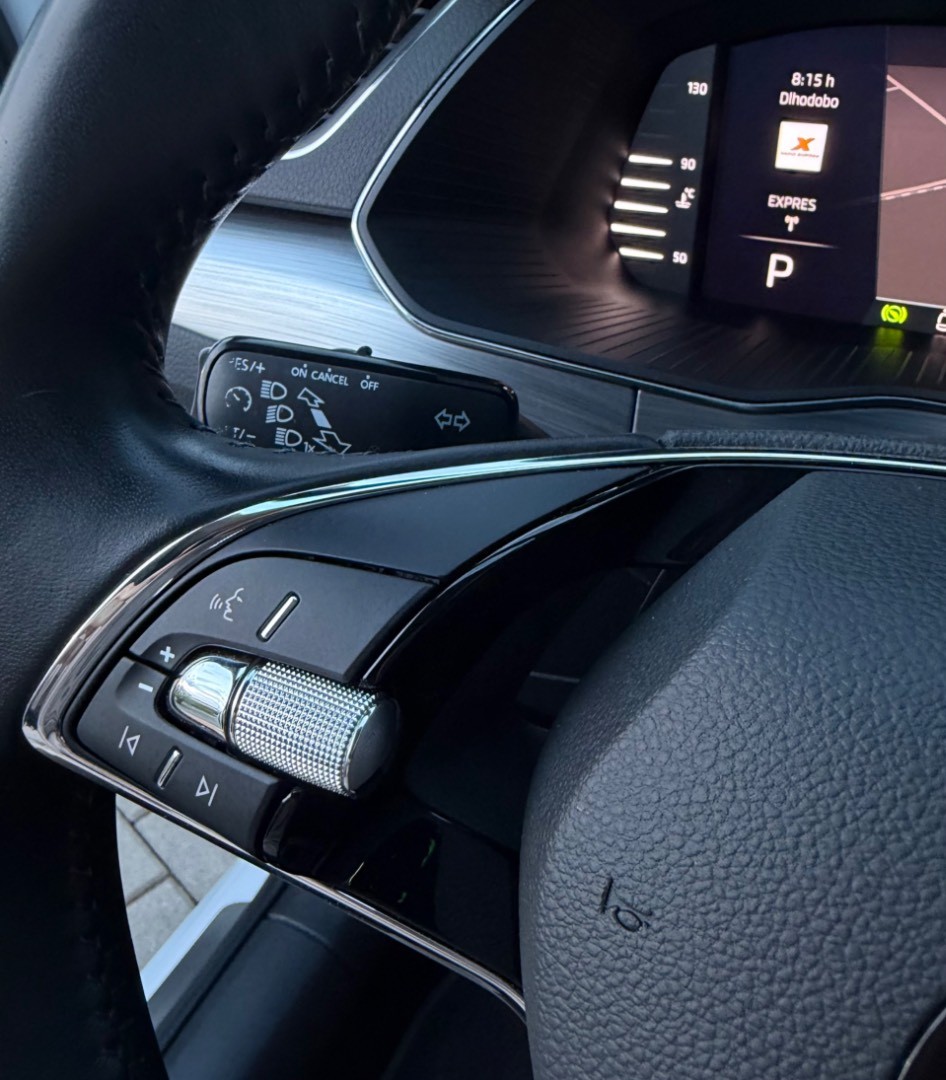 Škoda Superb Combi 2.0TDi DSG Style VIRTUAL-KAMERA