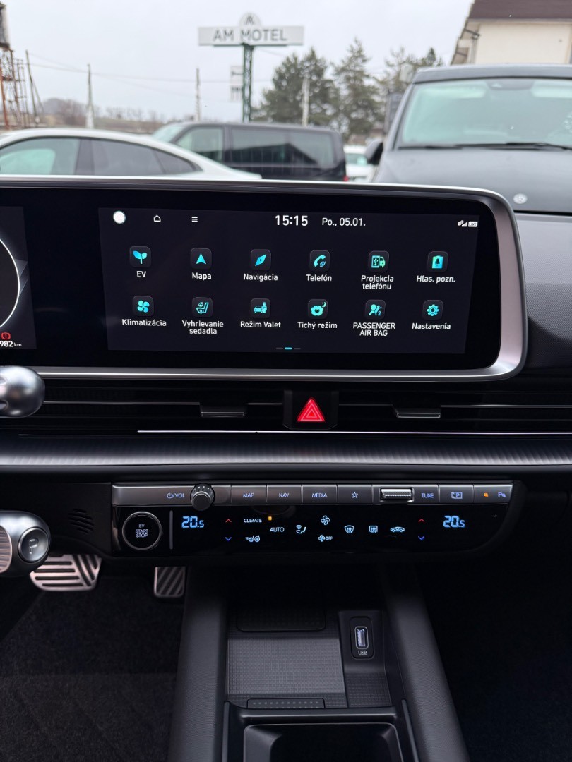 Hyundai Ioniq 6 239kWh 4×4 PREMIUM FULL A/T SK ŠPZ