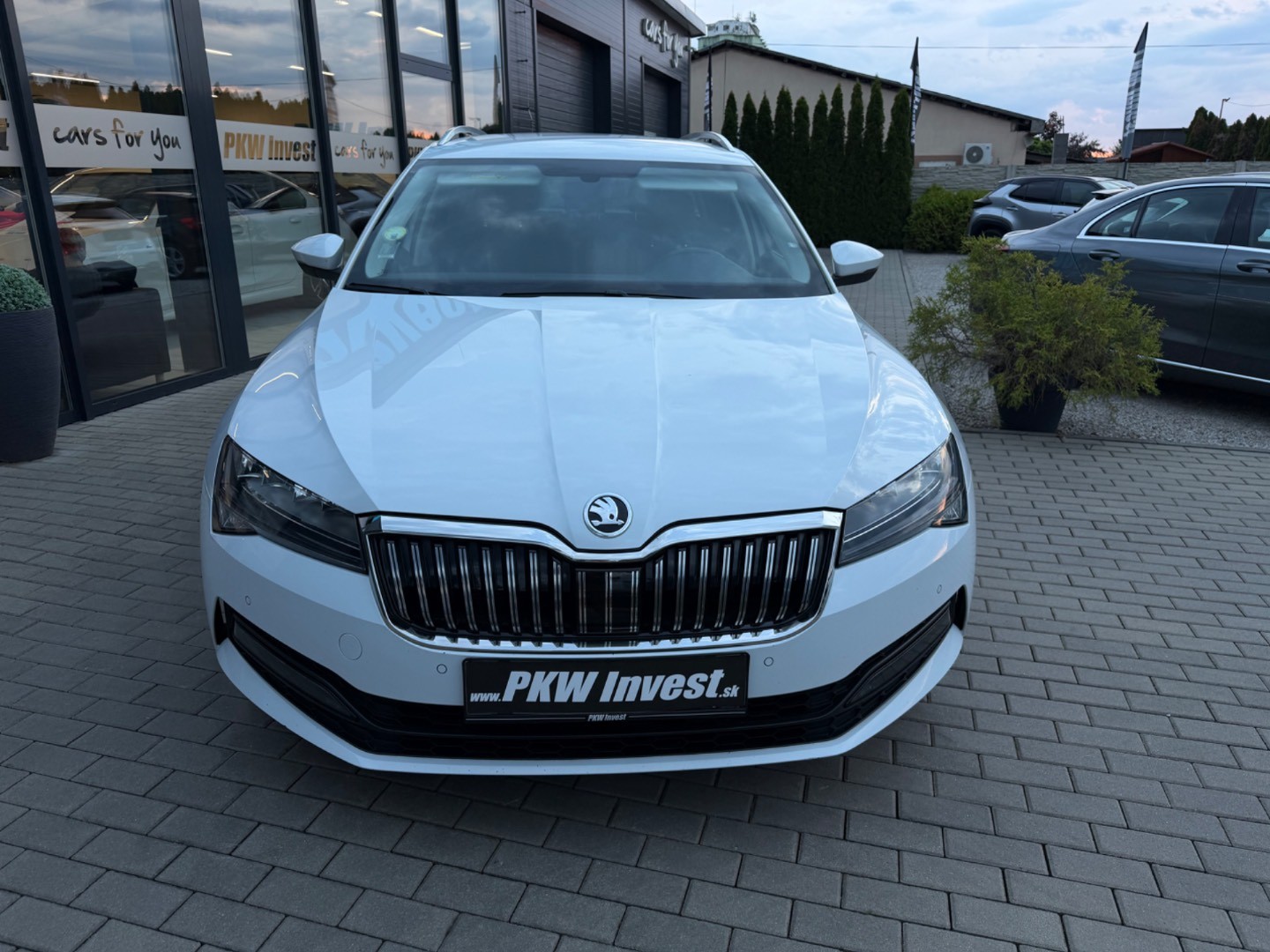 Škoda Superb Combi 2.0TDi DSG Style VIRTUAL-KAMERA