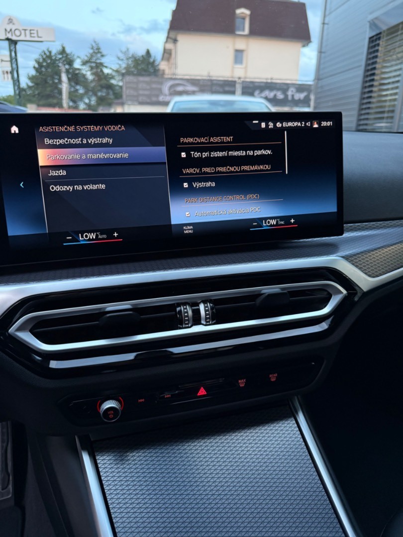 BMW Rad 3 320d mHEV x-Drive A/T M-Sport *PLNÁ ZÁRUKA*