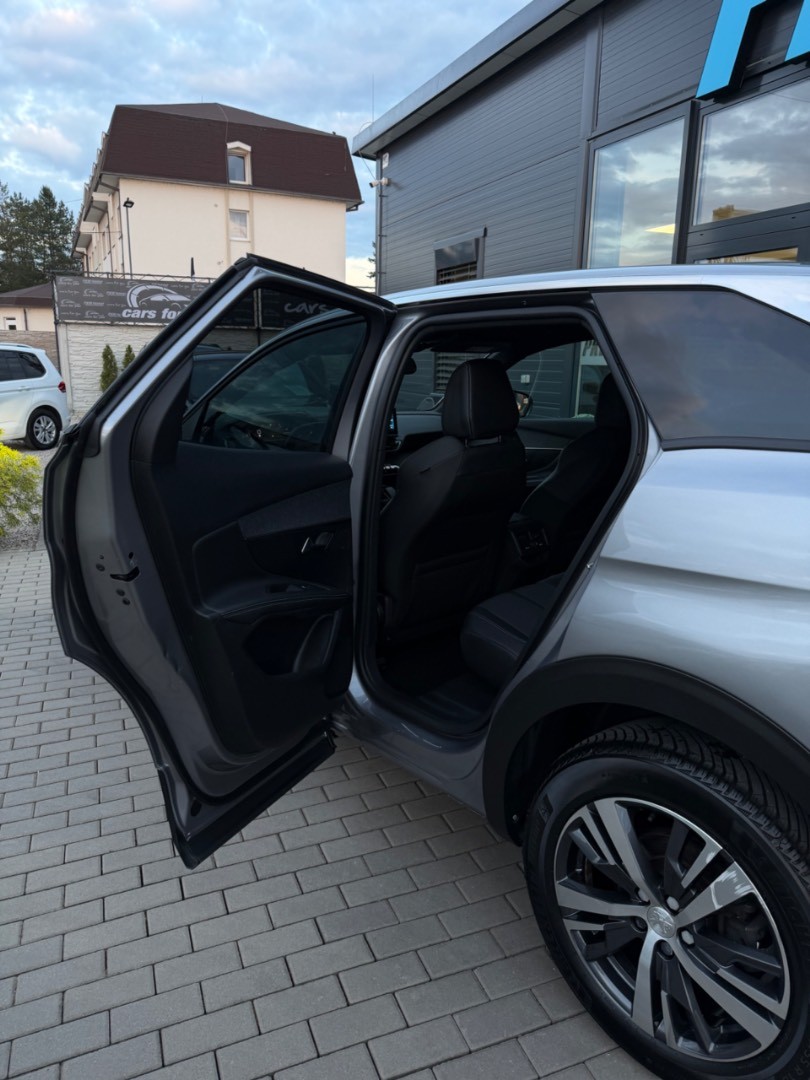 Peugeot 3008 1.5 Blue HDi 130k Allure A/T