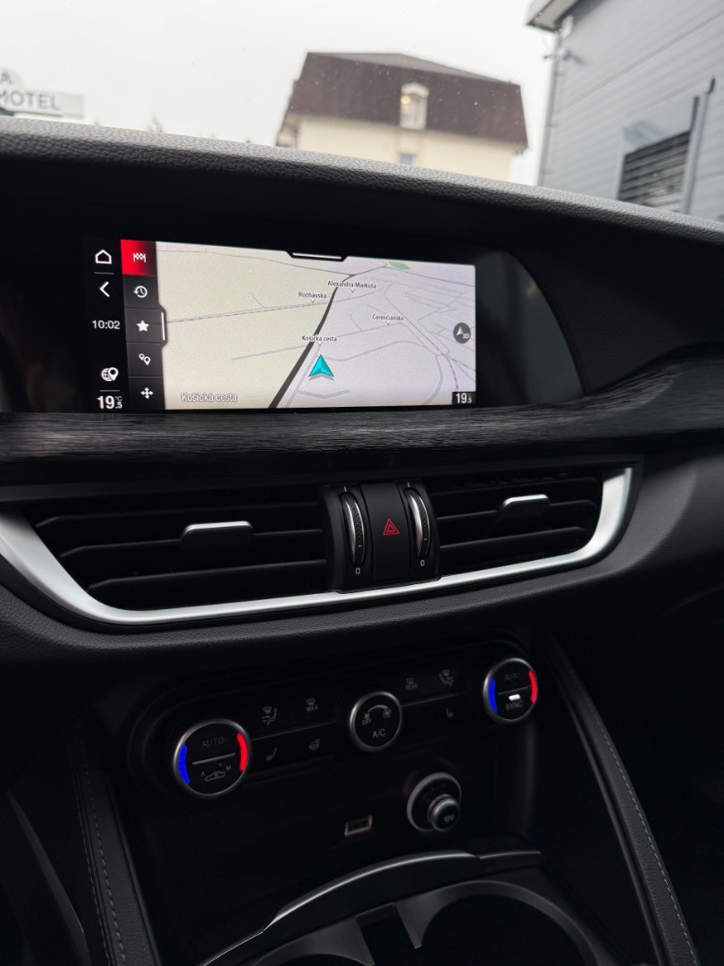 Alfa Romeo Stelvio 2.2 JTD 190k Business AWD A/T