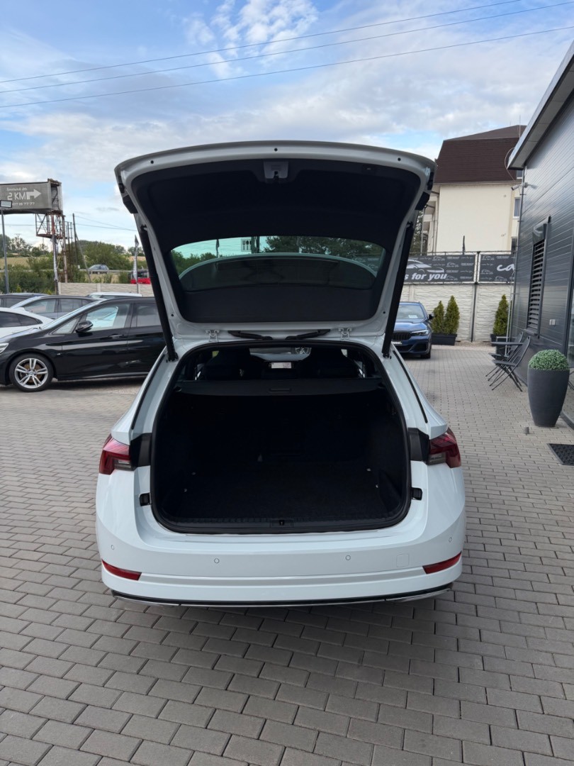Škoda Octavia Combi 2.0TDi DSG Sportline Edition TOP